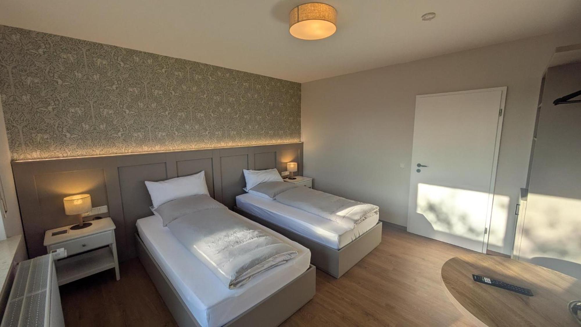 Landhotel Sonneneck - Breuna Im Naturpark 外观 照片