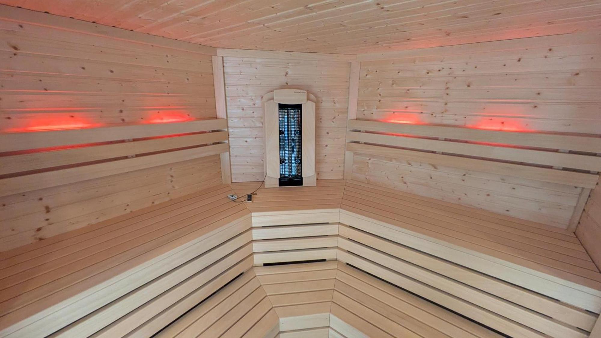 Landhotel Sonneneck - Breuna Im Naturpark 外观 照片